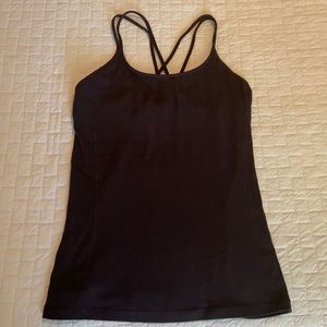 Lululemon tank with shelf bra